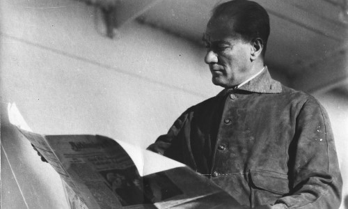 Atatürk'ün Kütüphanesinden İzler: Okuduğu Kitaplar ve Notları