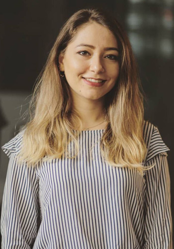 Esra ile tanış