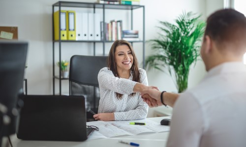 İnsan Kaynakları Gerçekten Ne Yapar?