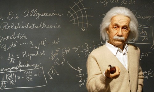 Albert Einstein'in Kısa Hayat Hikayesi