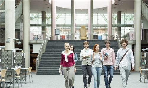 Uzman Koçlarla Geleceğe Hazırlık: FurtherUp'tan Öğrenci ve Kariyer Koçluğu