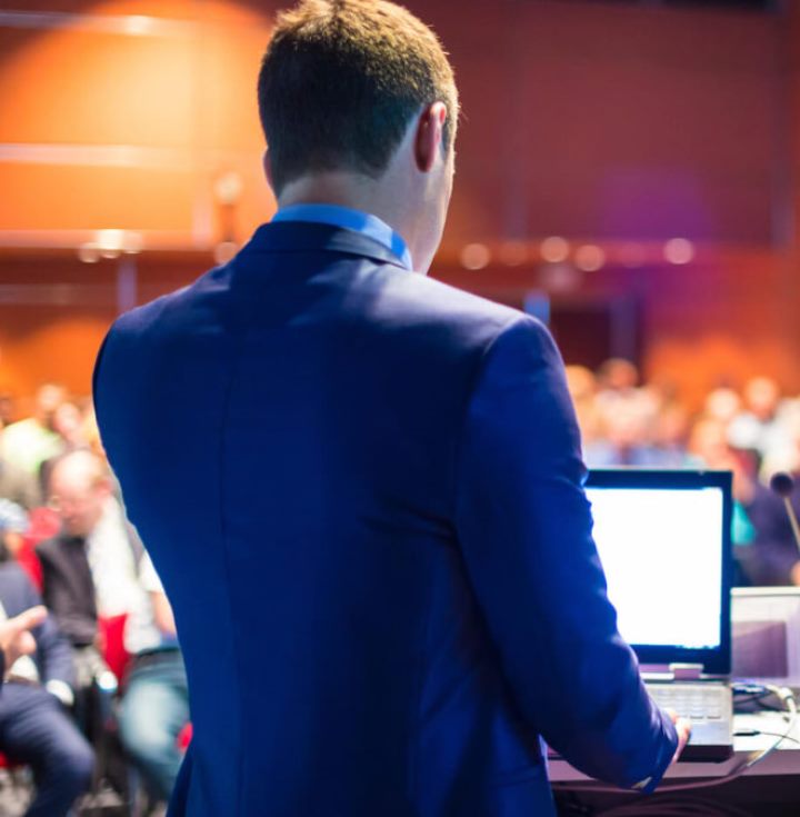 İyi Konuşmacıların Asla Kullanmayacağı 10 Söz