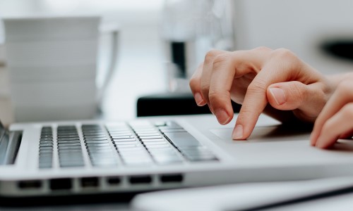 How to Make a Resume: Writing Guide, Tips & Rules for 2022