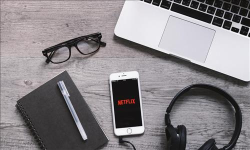 İngilizce Öğrenmek için En İyi 10 Netflix Dizisi