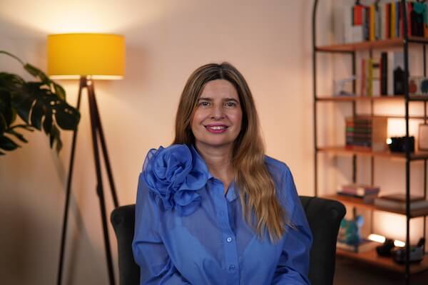 Doç. Dr. Aslı Deniz Helvacıoğlu